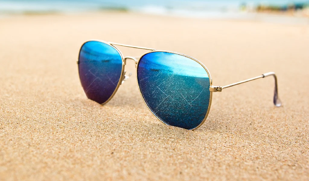 بهترین روش برای تشخیص عینک آفتابی اصل از تقلبی